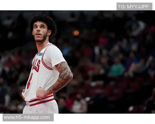 拉梅洛鲍尔半场表现糟糕仅得5分正负值惨淡21引发球迷热议